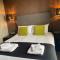 The White Swan, Yeadon