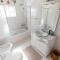 LemonTree Eco Surfhouse