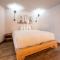 Studio Efficiency Unit with Balcony over Mountaineer Square condo - Crested Butte