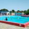 3 Bedroom Stunning Home In Heinkenszand