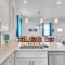 Sea-Esta Completely Renovated 2 Story Home Only 1,5 Blocks to the Beach! home - 加尔维斯敦