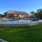 Dachas Cove Hotel