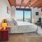 VILLA LA CALA with swimming pool & sea view, 10 min walk from the sea - بلانيس