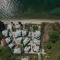 ILOI’s Villa in peaceful Village w. Private Beach