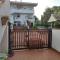 Intero appartamento, bilocale di 55 mq ,soggiorno-cucina open con divano letto, una camera matrimoniale ,con Giardino privato e corte - 滨海弗兰卡维拉