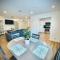 Secret Serenity! Roomy! Pool! 5 min from Beach! - ديرفيلد بيتش