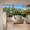 Tranquil Oasis - walking distance to beaches