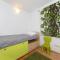 lux apartment