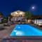 Villa Little Paradise with a private pool, 4 bedrooms, 2 living areas, 3km from the beach in Marina