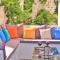 Luxury 5 bedroom villa with heated infinity pool & amazing sea views - 卡斯