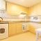 Global Properties, Practico apartamento con piscina en Residencial Brezo Canet - Canet de Berenguer