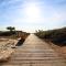 Global Properties, Practico apartamento con piscina en Residencial Brezo Canet - Canet de Berenguer