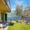 OLIVE TREE LAKE VIEW APARTMENT