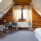 Hunters Lodge