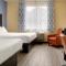 Days Inn & Suites by Wyndham DFW Airport South-Euless