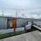 Super Size Static Duplex Barge 3 double bedrooms plus 3 triple bedrooms all with modern en-suites