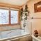 Walk to Shuttle Breckenridge Retreat with Balcony! - بريكنريدج