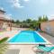 Lovely Home In Visnjan With Outdoor Swimming Pool - Вишнян