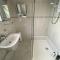 Dunfermline, 2 bedroom home free on street parking