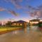 Bushmans Motor Inn