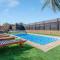 Villa cobas con piscina y privada - Triquivijate