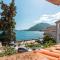 Charming Bohemian house in Perast