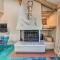 Eclectic Home with Deck 4 Miles to Ski Cloudcroft!