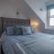 Ramsey Apartment - 2 Bedroom Apartment - Tenby