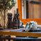 Secret Garden - Luxury Cottage - Giant 85inch TV
