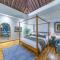 Villa Karishma - Luxury 6BR Villa Next to Berawa