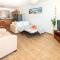 SEABREEZE APARTMENT 200m away from the sea