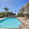 Stunning Oceanside Condo Walk to the Beach! - Oceanside