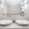 Airth Santorini Suites