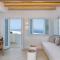 Airth Santorini Suites