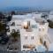 Airth Santorini Suites - Фиростефани