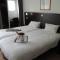 Top Motel
