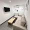 Modern Loft Center of Turin + Jacuzzi [ 30m metro] - Collegno