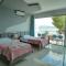 Oceanic Overview Suites