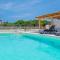 Dependance Specchia with Pool