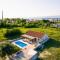Villa Gode -secluded house with heated pool near the beach - Nin