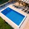 Villa Gode -secluded house with heated pool near the beach