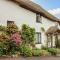 Rose Cottage in Holcombe - Dawlish