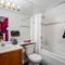 The Après, Village Studio with Hot Tub and View - Whistler