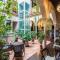 Hotel Patio de las Cruces