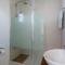 Seawaves 1- Bedroom Apartment near Meneou Beach