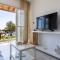 Seawaves 1- Bedroom Apartment near Meneou Beach
