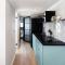 Sea View Stylish 1BR with Balcony by Beachfront Stay - 荷兹利亚