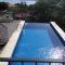 Presidential Suites 4 - Spacious condo in the heart of Flamingo, sleeps 6