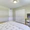 3 Mi to ASU Home with Pool and Grill in Tempe!