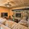 Spacious Lake Arrowhead Cabin with Jacuzzi Spa! - ليك أروهيد